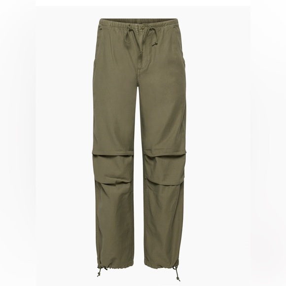 Aritzia TNA KHAKI Cache Cargo Pant Relaxed Mid-rise Parachute Pants - Picture 1 of 16